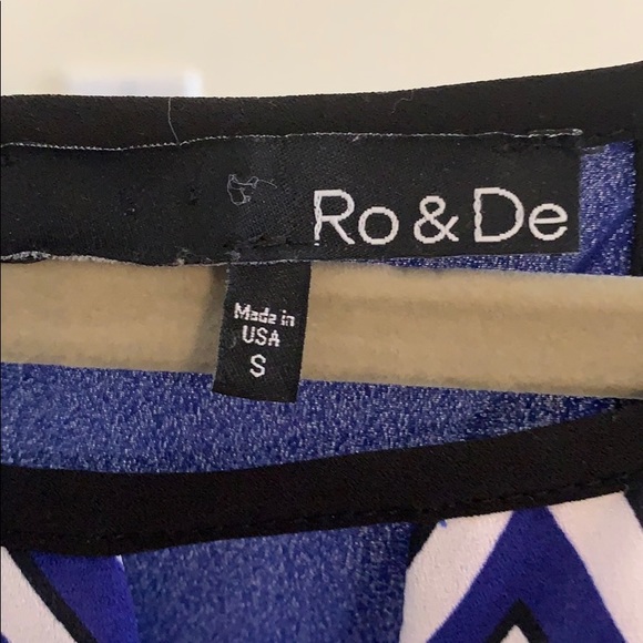 Chevron sleeveless blouse size small - Picture 3 of 3